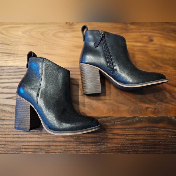 BP LANCE BLACK LEATHER WOMEN'S 4M ANKLE BOOT - Picture 1 of 6